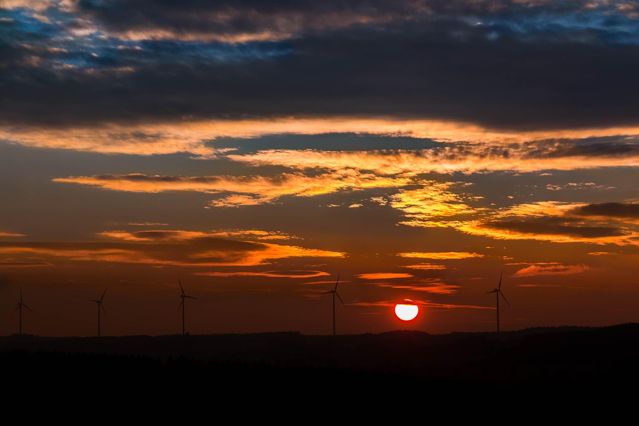 découvrez l'énergie renouvelable, une solution durable pour un avenir plus vert. explorez les différentes sources d'énergie renouvelable, leurs avantages écologiques et économiques, et comment elles façonnent notre monde en réduisant notre dépendance aux combustibles fossiles.